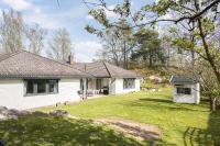 Villa med privat läge nära Elmia - Ferienwohnung Huskvarna