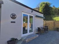 Snug Guest studio in Llanymawddwy, with Valley views - Bed and Breakfast Llanymawddwy