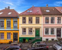 Lys leilighet med terrasse 10 min til Bryggen - B&B Bergen