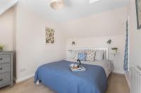 Alms House East Grade II Listed Garden & Patio - B&B Bushley