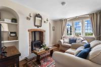 Alms House West Grade II Listed Garden & Patio - B&B Bushley