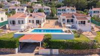 Villas 84 Est & Oest, Son Bou By MENORCARENTALS - B&B Son Bou