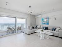 Ciel Residence - Luxury Seafront Living - B&B Peraía