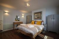 Seaside Hideaway - Free Onstreet Parking - Bed and Breakfast Scarborough