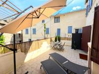 L'Escale - Appartement T2 cosy climatisé avec grande terrasse centre ville Manosque - B&B Manosque