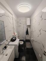 Polonia Sea View Apartments - Ferienwohnung Saranda