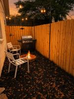 Firethorn: Summerville Cottage, Medical District - B&B Augusta