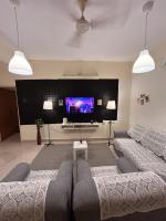 Electrifying Amber - Bed and Breakfast Bengaluru