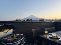 富士山を独占する屋上テラスBBQ HAYABUSA Sky Deck - Chambres d'hôtes Fuji-yoshida