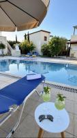 SeawoodBreeze - 3BR Family Villa with Pool, Garden & BBQ near Beach - Ferienwohnung Tavronítis