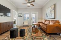 2BR Top-Floor w Pool Balcony PEC 2302 - B&B San Antonio