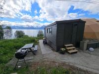 Lyngenfjord View - B&B Engenes