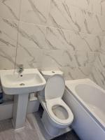Spacious full House Near Manchester & Liverpool - B&B Golborne