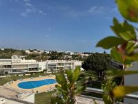 Penthouse, sea view, tennis, swimming pools, golf 200 m - B&B Olhos de Água
