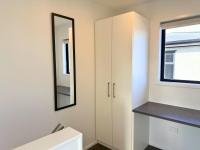 Modern 1BR Townhouse with Private Courtyard - B&B Lower Hutt