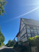 Villa-Maru 80qm Ferienwohnung - B&B Lindlar