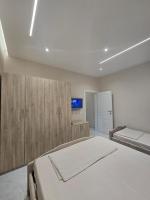 Kejdi Golem Central Apartment - B&B Golem
