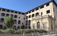NOUVEAUTÉ 2025 - Les Lices 2-hypercentre-Proche gare-Wifi rapide-2p - B&B Avignon