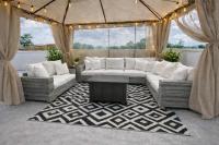 Memorial Rooftop Villa Gated Retreat with Terrace - B&B Houston