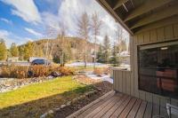 Flying Dutchman 1190 by SummitCove Lodging - Bed and Breakfast Keystone