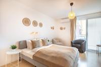 Balcony - Comfy Home - Easy Parking - Bed and Breakfast Boedapest