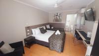 Deluxe Twin or Triple Room