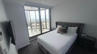 High Rise Luxury With Skyline Views - B&B Sydney