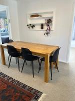 3 bedroom Home with Large Yard & Garage - B&B Taupo
