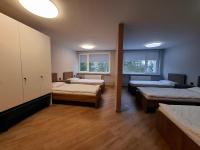 Vierpersoonskamer met Gedeelde Badkamer
