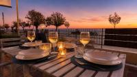 Waterfront Circe - sea view, free parking - B&B Terracina