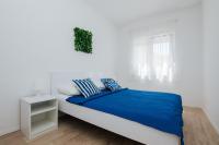Apartamento de 1 dormitorio con balcón