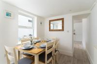 Modern 3 bedroom town house with sea views - B&B Penzance