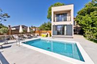 Villa Casa Ladonia, a stylish pool villa in Labin - Chambres d'hôtes Labin
