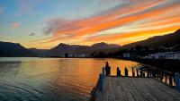 Cozy Fjord Loft - B&B Reyðarfjörður