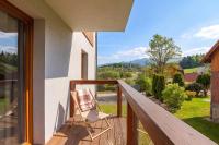 Cozy Apartment with Parking and Balcony by Noclegi Renters - B&B Szklarska Poręba
