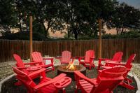 Spacious 4BR Home with Pool, Hot Tub & Games - B&B San Antonio