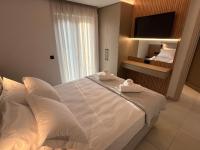 Latsis Suites - B&B Moláoi