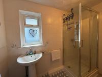 The Old Butchers Flat, Valleys Base, Sleeps 4 - B&B Troedyrhiw