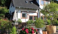 Eifel-Quartiere "Pension Müscher Bahnhof" - Chambres d'hôtes Müsch