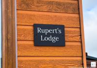 Rupert's Lodge - B&B West Down