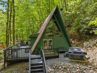 A frame chalet close to National Park and OBER - B&B Gatlinburg