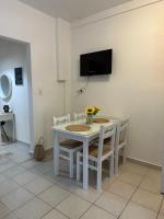 Elena Rooms-Apartments -B - Chambres d'hôtes Asproválta