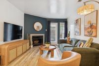 Boho Sante Fe Vibe - Downtown - Pool - No 202 - B&B Dallas