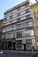 Luxury Apartment by Hi5 - Szervita Suite - B&B Budapest