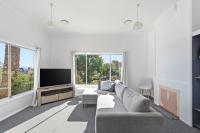 Spacious Stay in New Norfolk - B&B New Norfolk