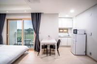 Seogwipo Okra Resort - B&B Seogwipo