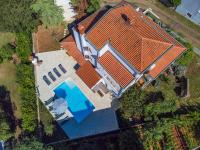 Moonvidal residence with big private swimming pool and free parking - B&B Pula