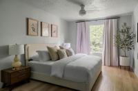 Modern Luxe Loft Poolside Escape No 209 - B&B Dallas