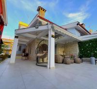 villa MEDITERAN - B&B Pefkochóri