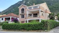 Capri apartments - Bed and Breakfast Kotor